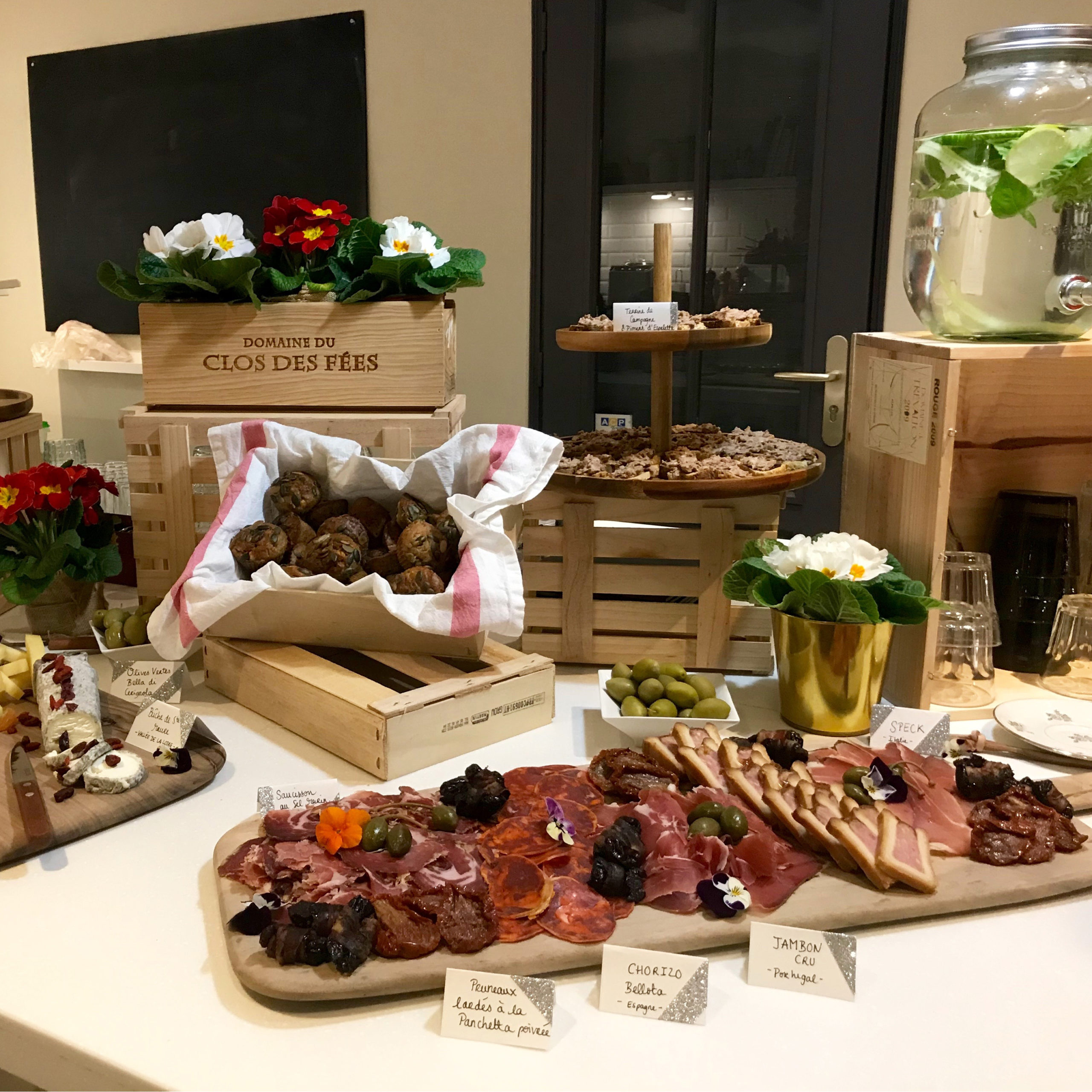 Buffet entreprise Du vin et des paillettes