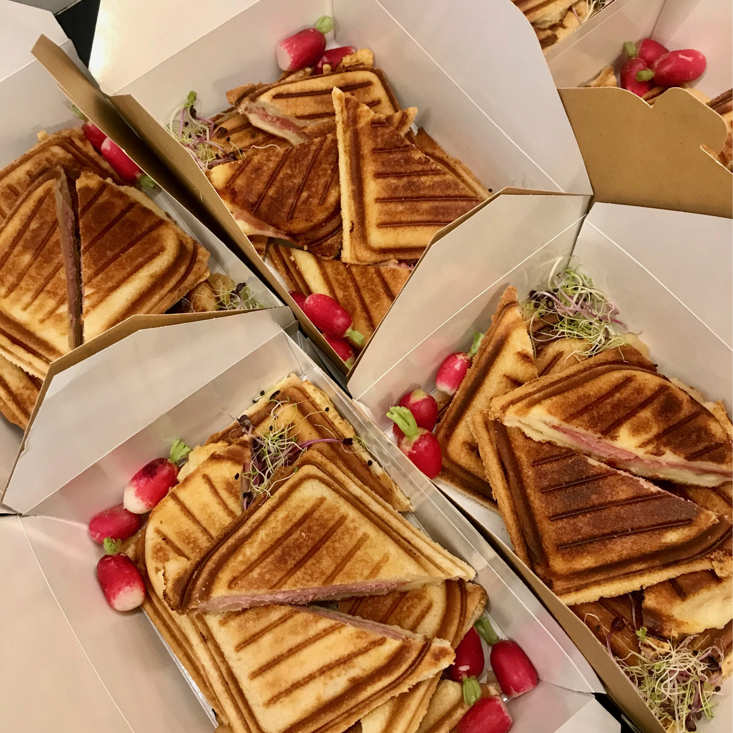 Du vin et des paillettes - Panier repas individuel Panier repas à paratger